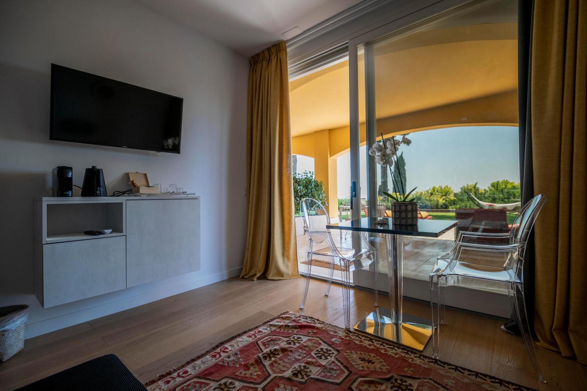 Bed and Breakfast Tra Gli Alberi E Il Mare Сироло Номер фото