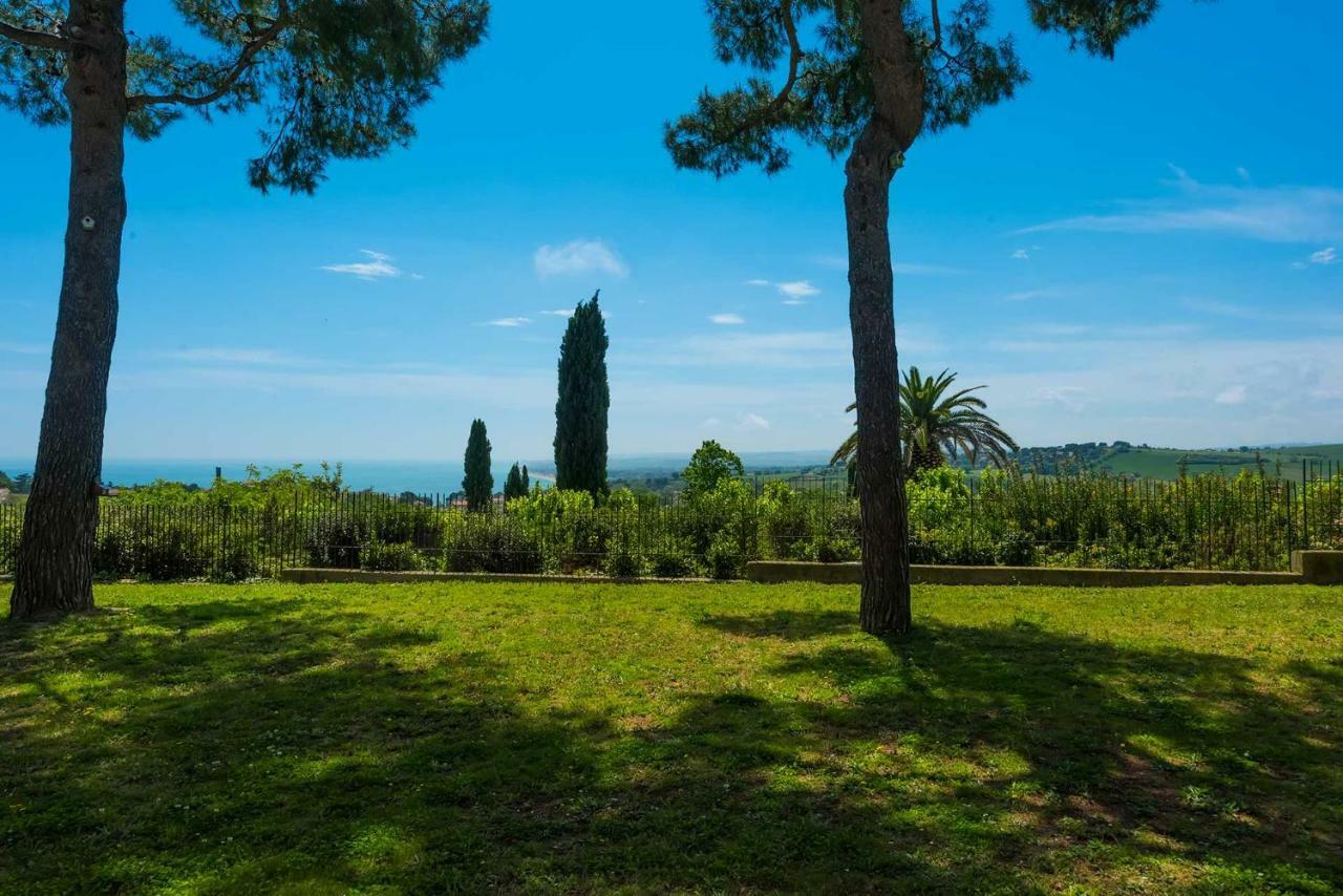 Bed and Breakfast Tra Gli Alberi E Il Mare Сироло Экстерьер фото